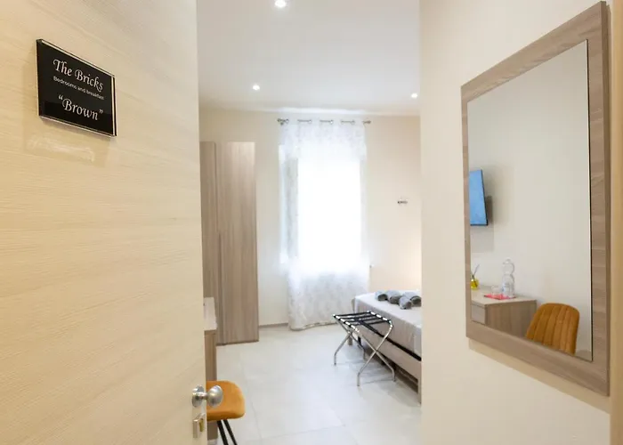 The Bricks Free Parking 4*