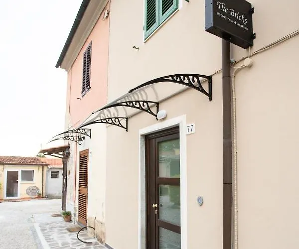 Frühstückspension The Bricks Free Parking 4*