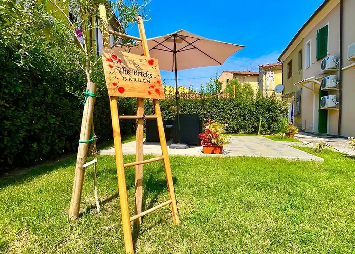 Frühstückspension The Bricks Free Parking 4*